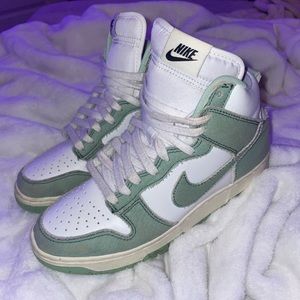 High top dunks
